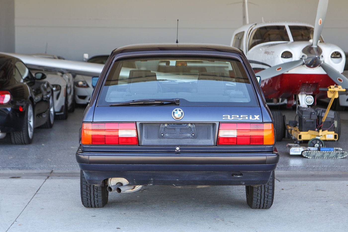 1989 BMW (E30) 325iX Touring exterior photo