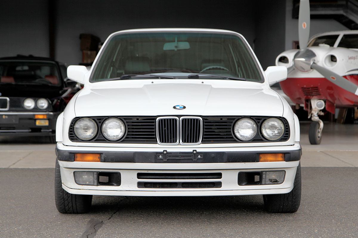 1990 BMW (E30) 325iX Sedan exterior photo