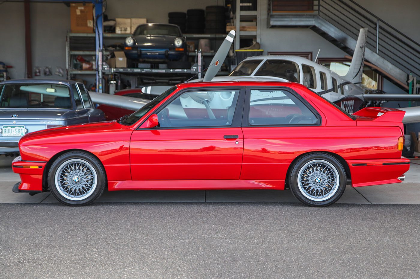 1990 BMW M3 exterior photo