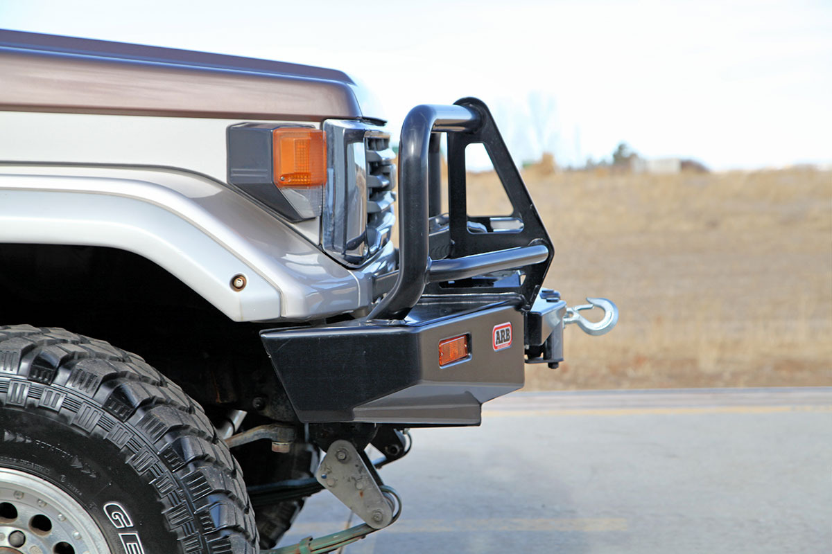 1991 JDM Toyota Land Cruiser HZJ77 exterior photo