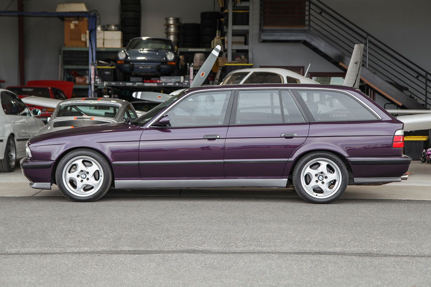1993 BMW M5 Touring exterior photo