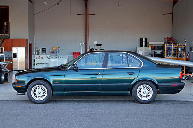 1995 BMW 525i exterior photo