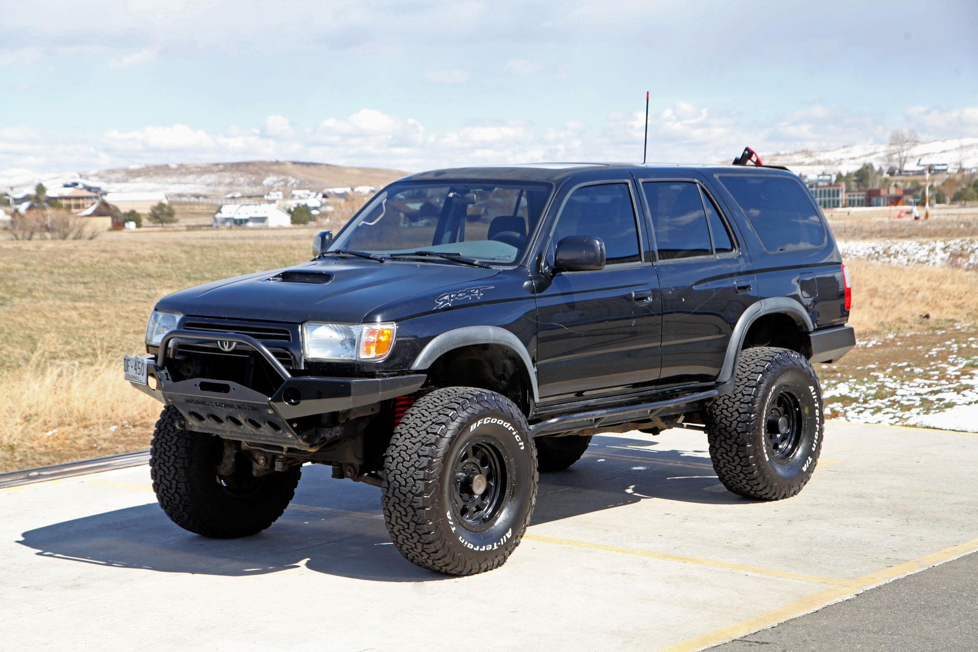 Exterior photo of 1998 Toyota 4Runner Limited 4X4 V6