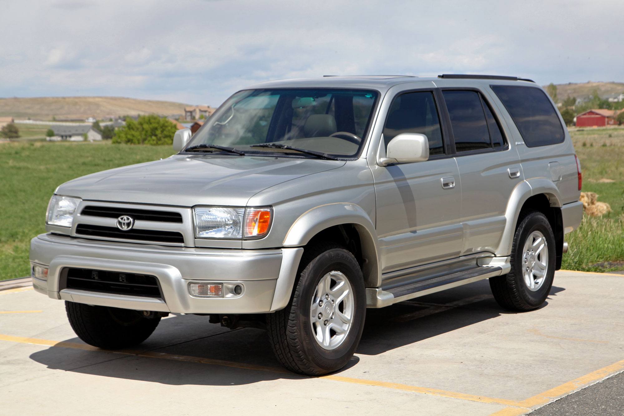 Exterior photo of 2000 Toyota 4Runner Limited 4X4 V6 TRD Supercharger