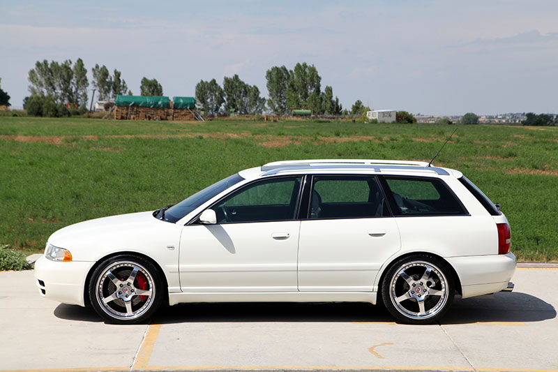 2001 Audi S4 Avant exterior photo
