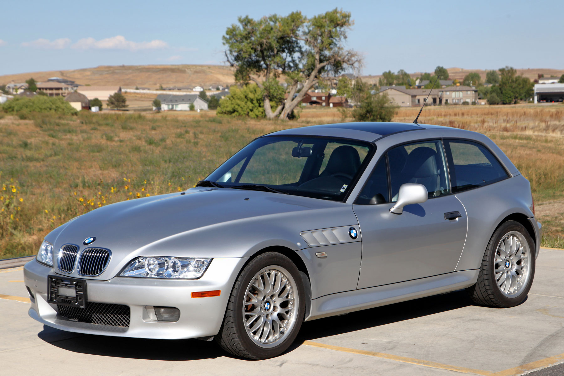 Exterior photo of 2001 BMW Z3 Coupe