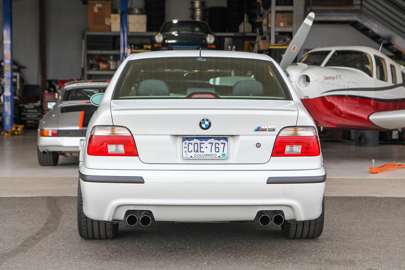 2002 BMW (E39) M5 exterior photo