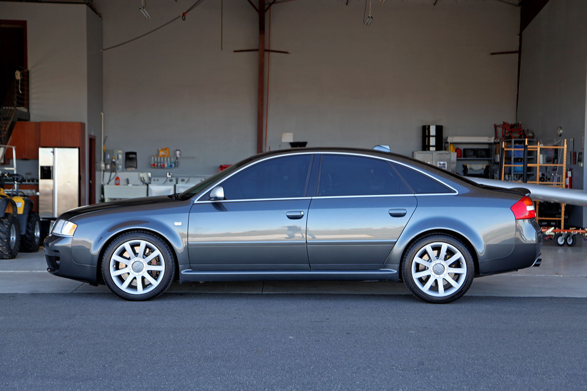 2003 Audi RS 6 exterior photo