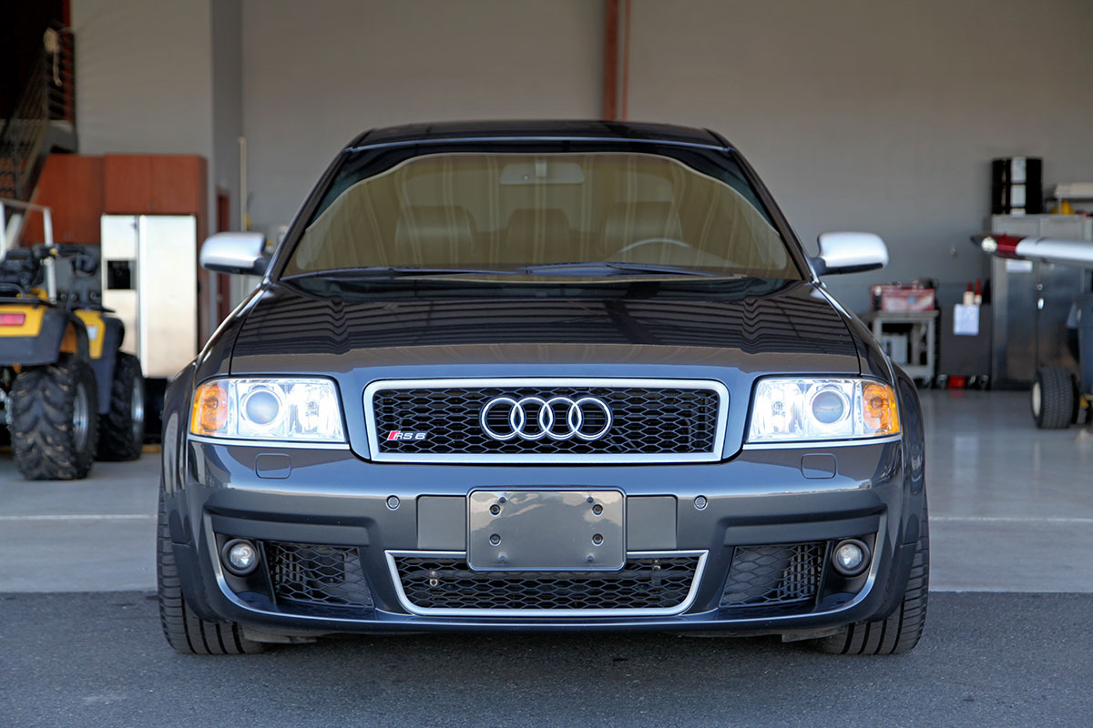 2003 Audi RS 6 exterior photo