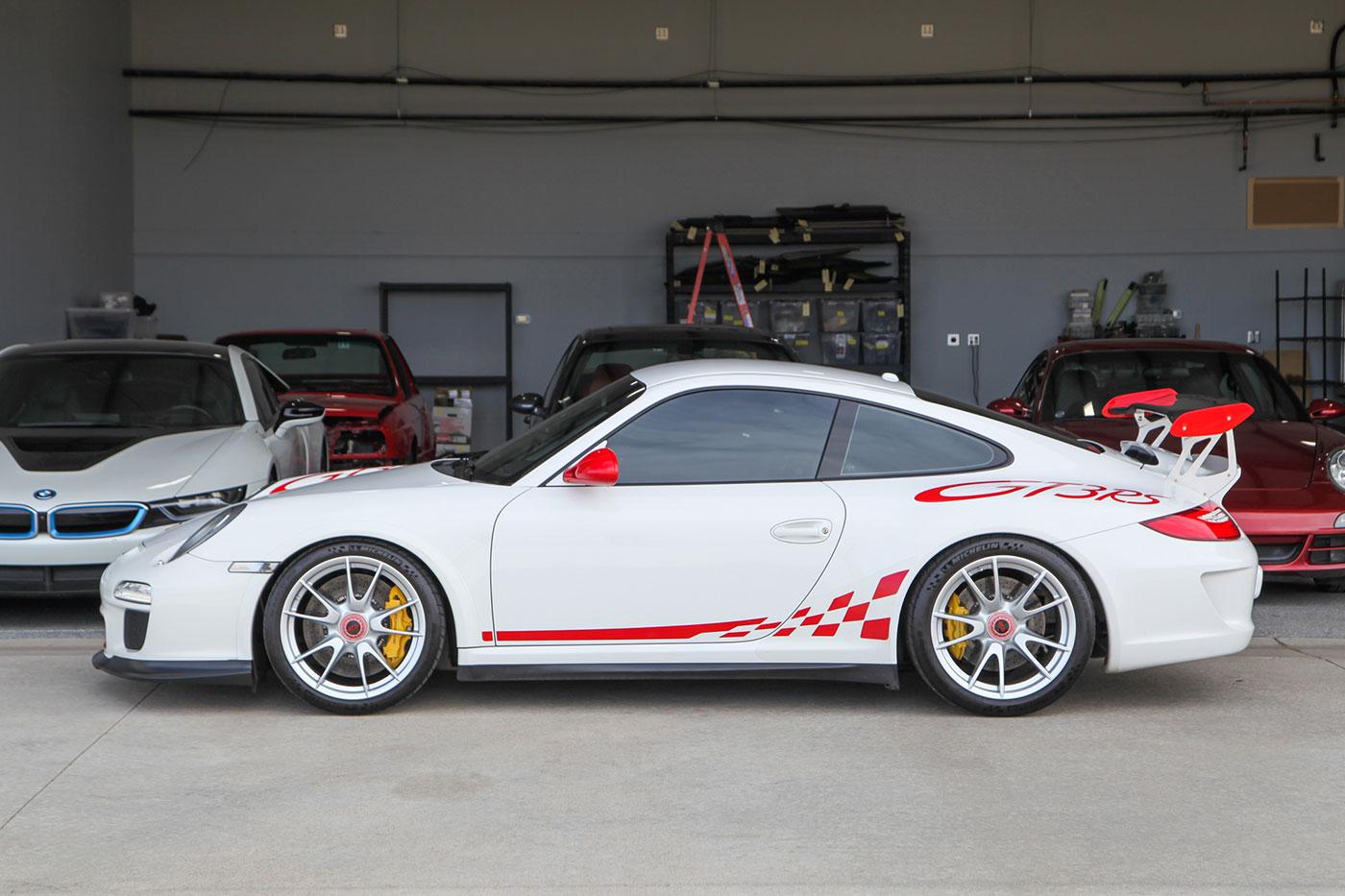 2010 Porsche 911 GT3 RS exterior photo